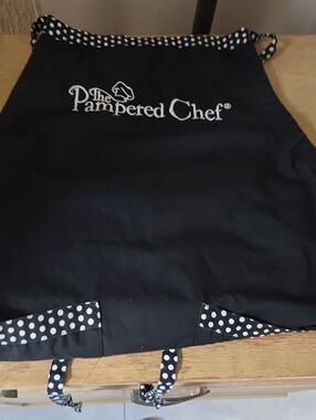 Pampered Chef apron